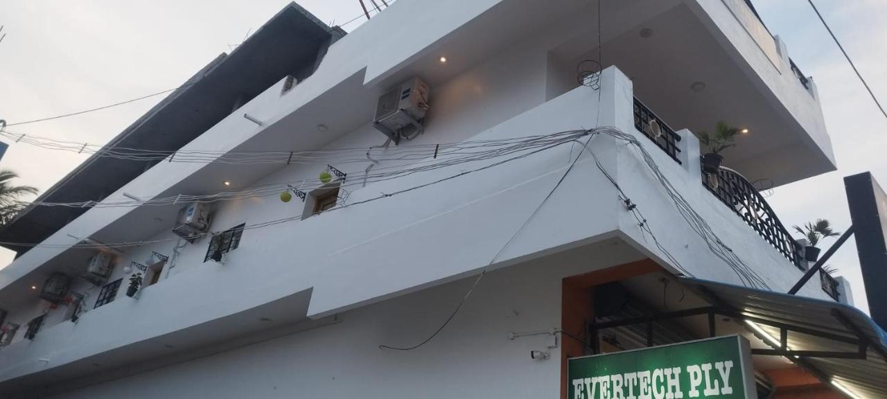 Kavieya Residency Hotell Pūrnānkuppam Exteriör bild