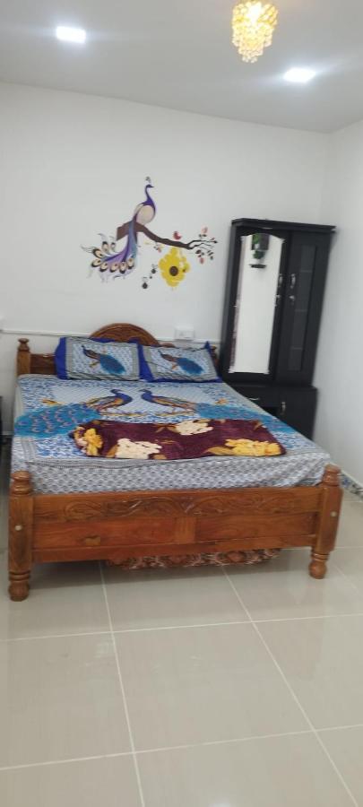 Kavieya Residency Hotell Pūrnānkuppam Exteriör bild