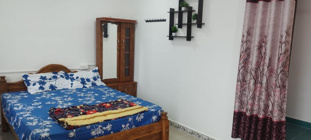Kavieya Residency Hotell Pūrnānkuppam Exteriör bild