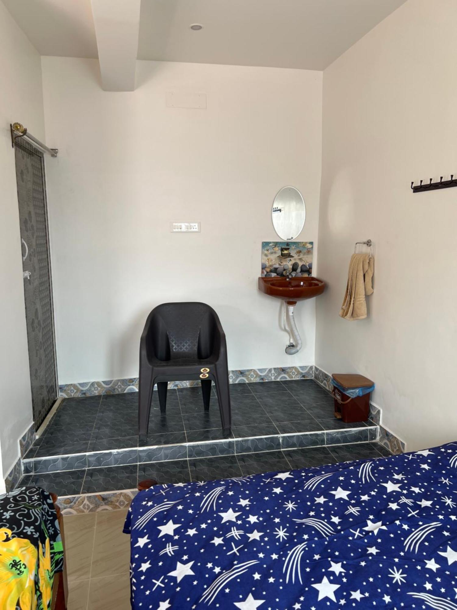 Kavieya Residency Hotell Pūrnānkuppam Exteriör bild