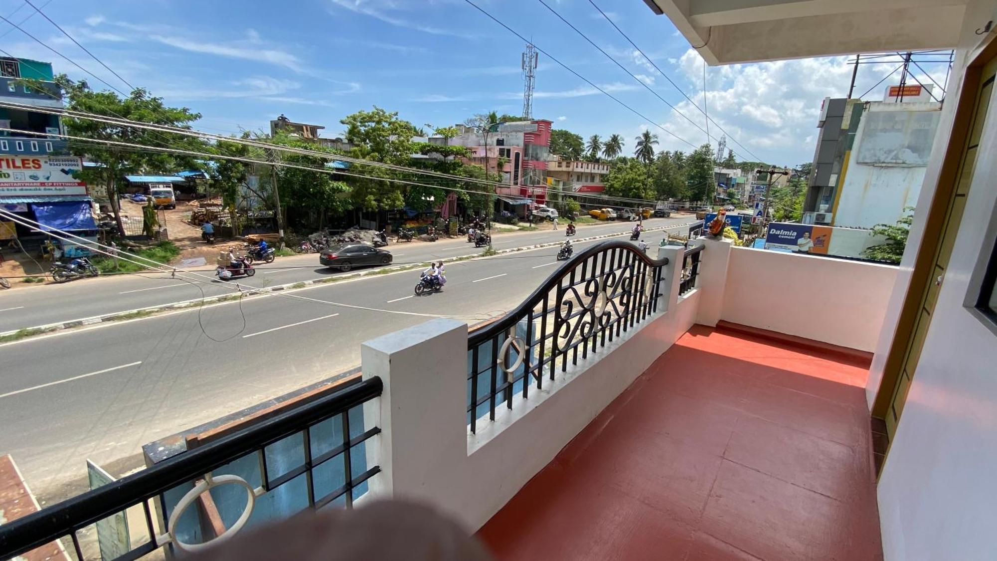 Kavieya Residency Hotell Pūrnānkuppam Exteriör bild