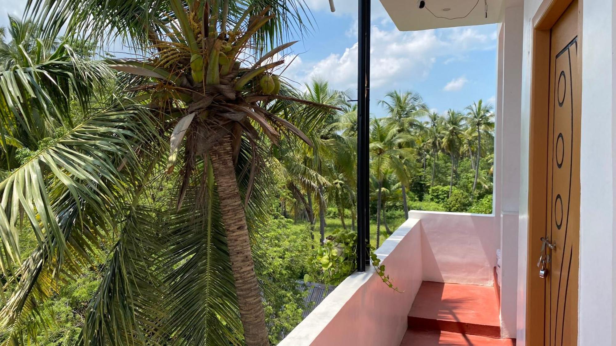Kavieya Residency Hotell Pūrnānkuppam Exteriör bild